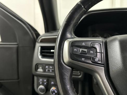 Used 2021 Chevrolet Tahoe Z71 w/ Luxury Package AWD/4WD image 43