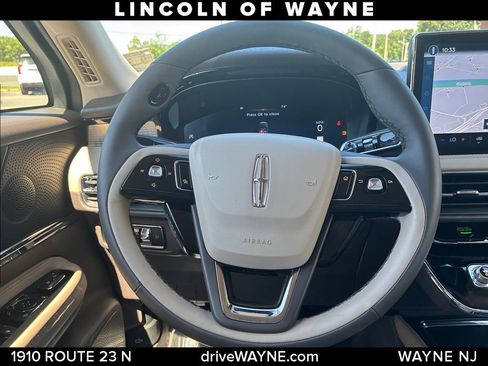 Certified 2024 Lincoln Corsair AWD image 25