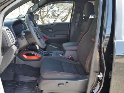 Certified 2023 Nissan Frontier PRO-4X w/ Pro Convenience Package image 3