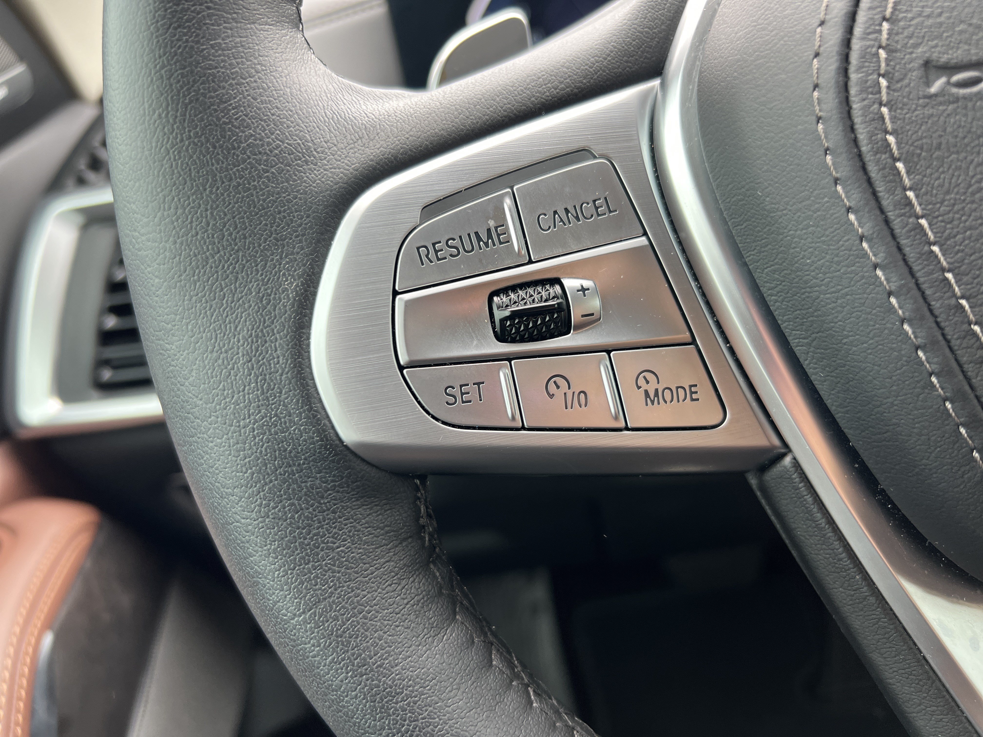 Used 2026 BMW X7 xDrive40i AWD/4WD image 19