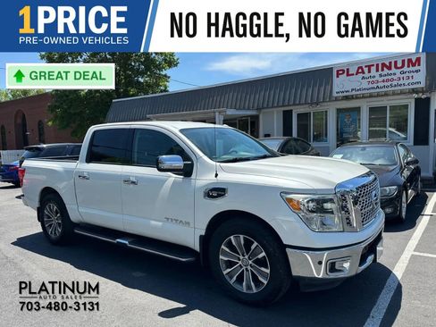 Used 2017 Nissan Titan SL RWD image 1