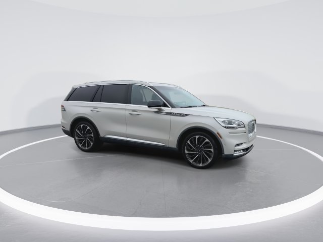 Used 2020 Lincoln Aviator Reserve w/ Equipment Group 202A AWD/4WD image 13