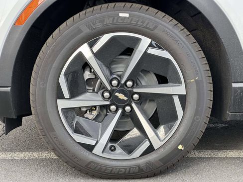 New 2026 Chevrolet Equinox EV LT image 7