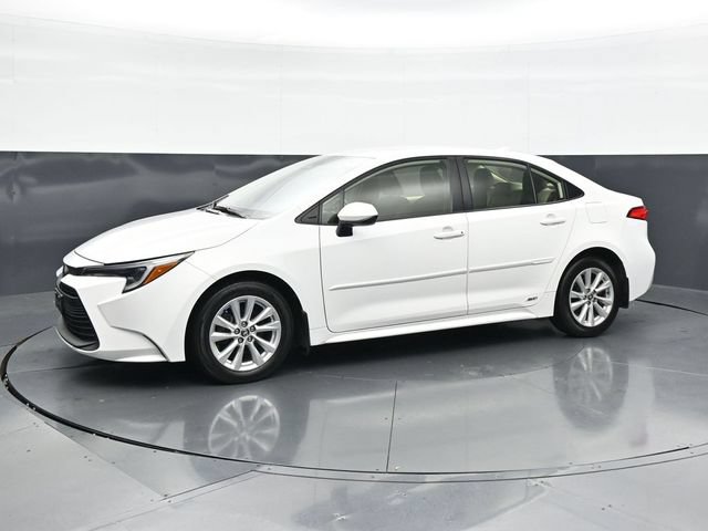 Used 2024 Toyota Corolla LE w/ LE Convenience Package AWD/4WD image 6