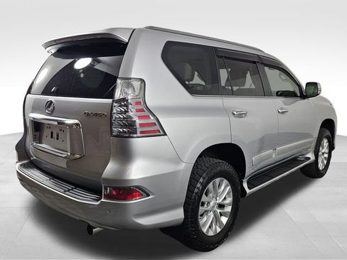 Used 2018 Lexus GX 460 Premium w/ Premium Package AWD/4WD image 7