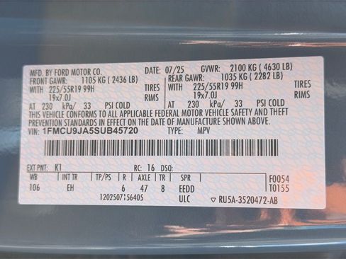 Used 2025 Ford Escape Platinum AWD/4WD image 36