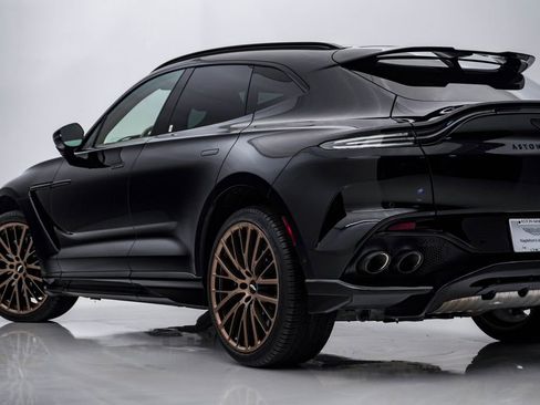 Used 2025 Aston Martin DBX 707 AWD/4WD image 9