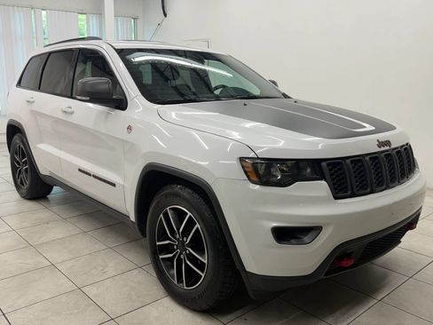 Used 2021 Jeep Grand Cherokee Trailhawk AWD/4WD image 1