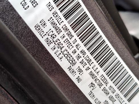 Used 2018 Jeep Grand Cherokee Altitude image 14