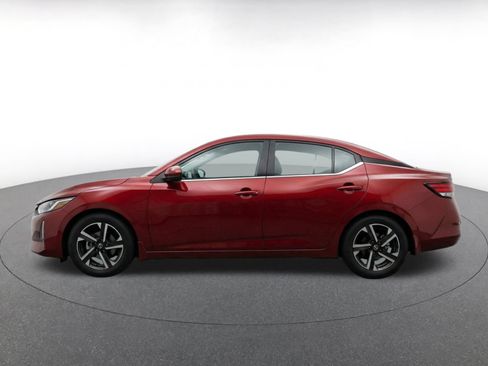 Used 2025 Nissan Sentra SV FWD image 4