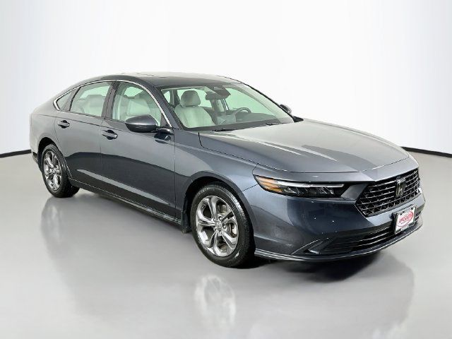 Certified 2023 Honda Accord EX image 15
