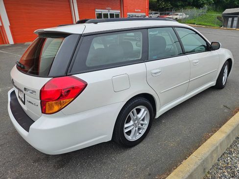 Used 2005 Subaru Legacy 2.5i AWD/4WD image 5