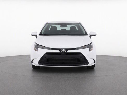 Used 2023 Toyota Corolla LE FWD image 5
