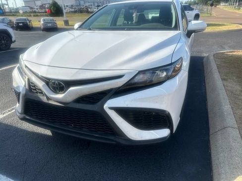 Used 2024 Toyota Camry SE w/ Audio Upgrade Package FWD image 1