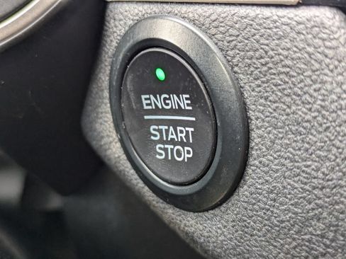Certified 2020 Ford Escape SE FWD image 30