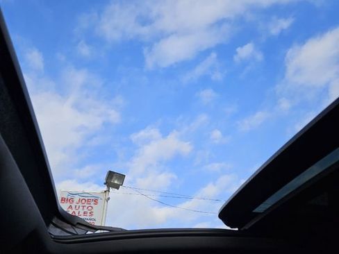 Used 2018 Audi Q3 2.0T Premium Plus w/ Premium Plus Package image 32