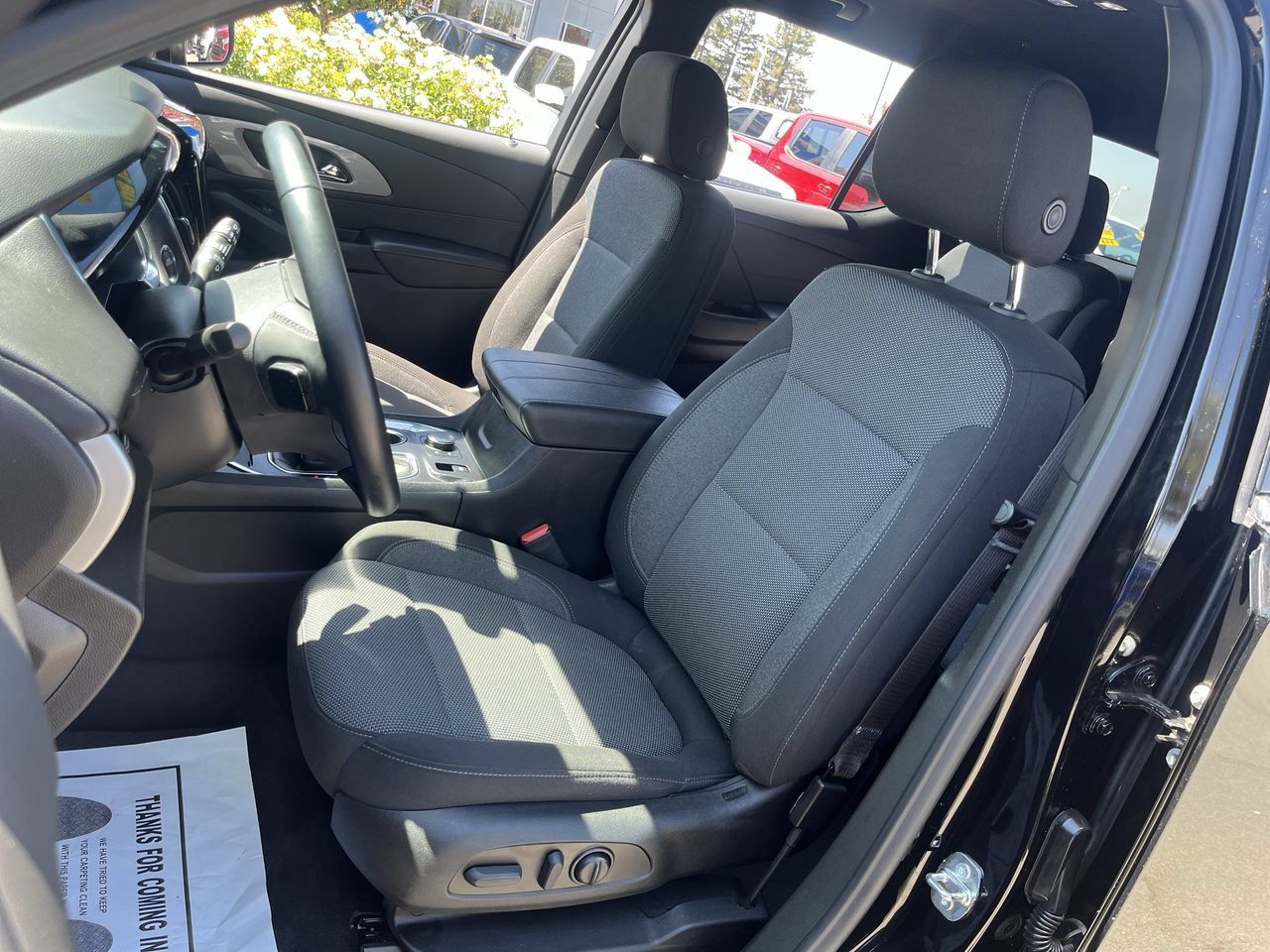 Used 2023 Chevrolet Traverse LT w/ LPO, Cargo Package AWD/4WD image 17
