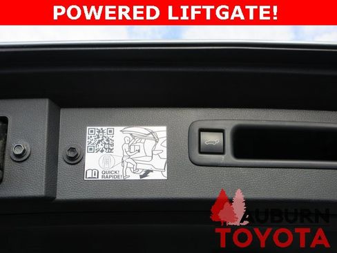 Used 2023 Toyota Highlander Platinum image 8