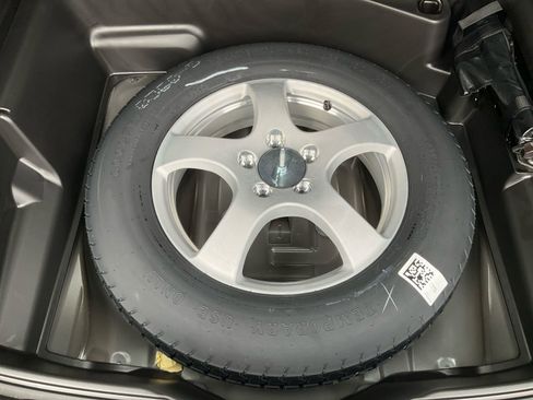 New 2025 Jeep Grand Cherokee Laredo X w/ Luxury Tech Group I image 34