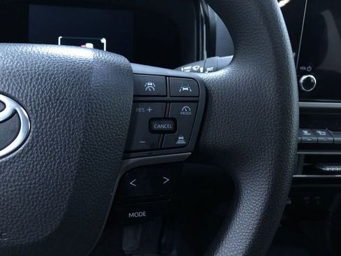 Used 2025 Toyota Camry LE image 26