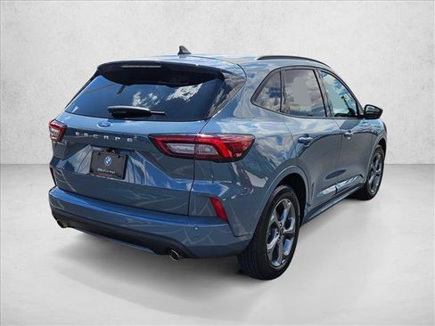 Used 2023 Ford Escape ST-Line w/ Tech Pack #1 FWD image 5