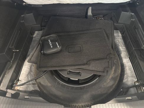Used 2024 Nissan Rogue SV AWD/4WD image 39