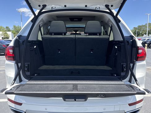 Used 2020 BMW X7 xDrive40i w/ Cold Weather Package AWD/4WD image 43
