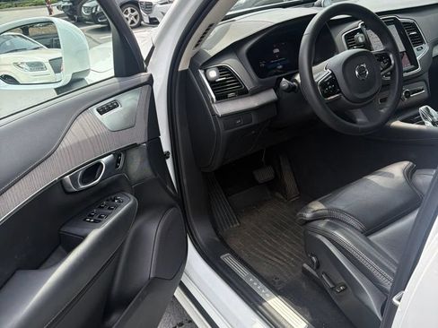 Certified 2024 Volvo XC90 B6 Ultimate w/ Lounge Package AWD/4WD image 10