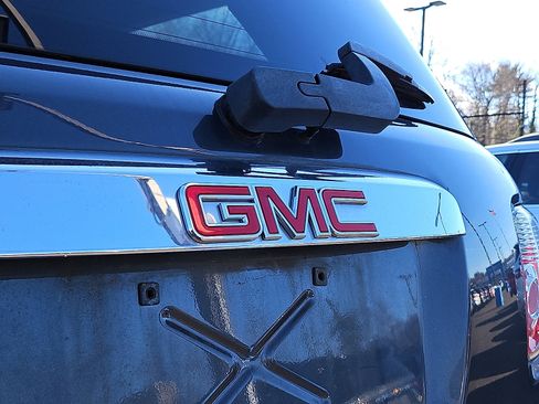 Used 2012 GMC Acadia SL w/ Preferred Package image 5