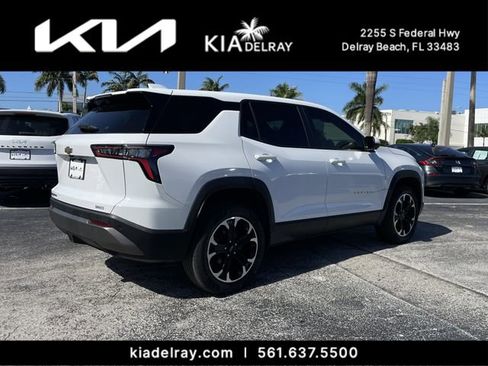 Used 2025 Chevrolet Equinox LT w/ Safety and Technology Package image 3