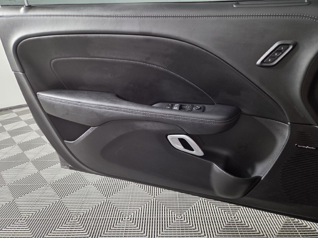 Used 2022 Dodge Challenger R/T Scat Pack RWD image 20