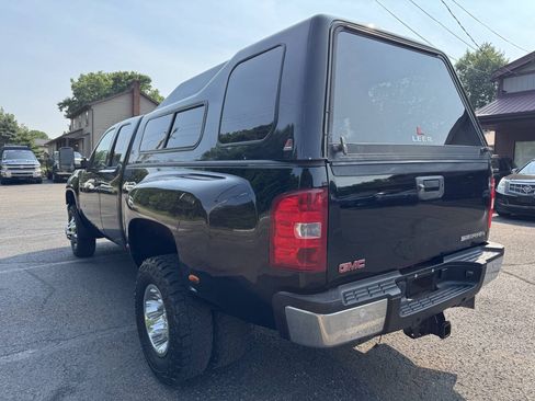 Used 2011 GMC Sierra 3500 SLE w/ SLE Preferred Package AWD/4WD image 5
