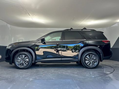 New 2026 Nissan Pathfinder SV FWD image 6