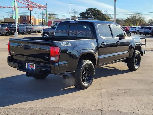 Used 2023 Toyota Tacoma SR image 7