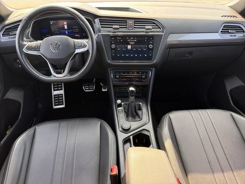 Certified 2023 Volkswagen Tiguan SE R-Line AWD/4WD image 20