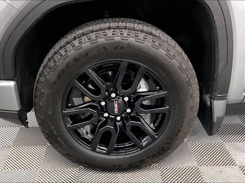 Used 2024 GMC Sierra 1500 Pro w/ Graphite Edition AWD/4WD image 10