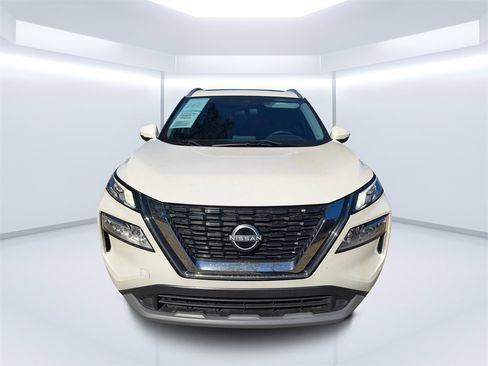 Used 2022 Nissan Rogue SV w/ SV Premium Package image 8