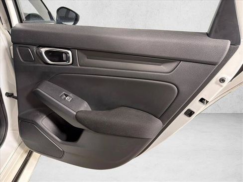 Used 2022 Honda Civic Sport image 16