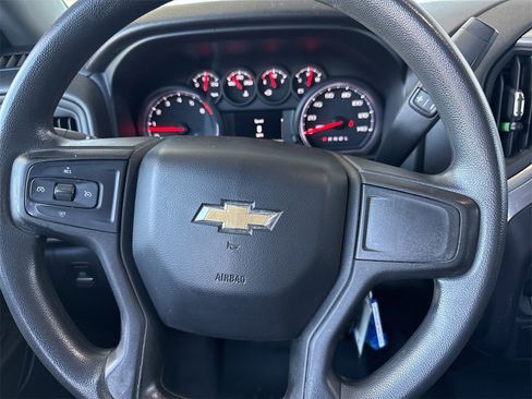 Used 2019 Chevrolet Silverado 1500 Custom w/ Trailering Package image 16