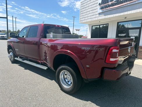 Used 2022 RAM 3500 Laramie AWD/4WD image 5