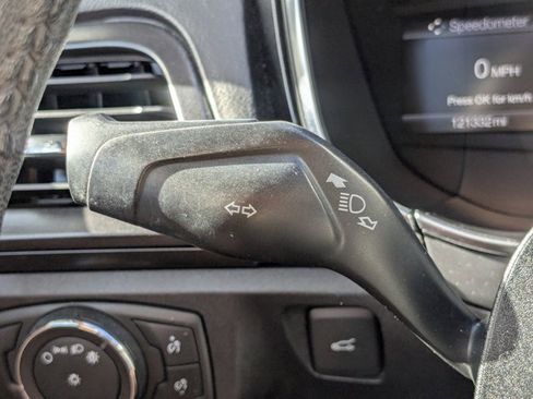 Used 2018 Ford Fusion Titanium FWD image 6