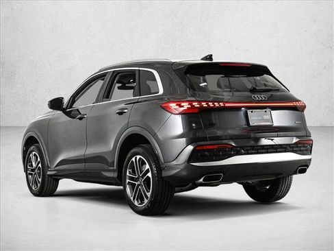 Certified 2025 Audi Q5 Premium w/ Convenience Package AWD/4WD image 8