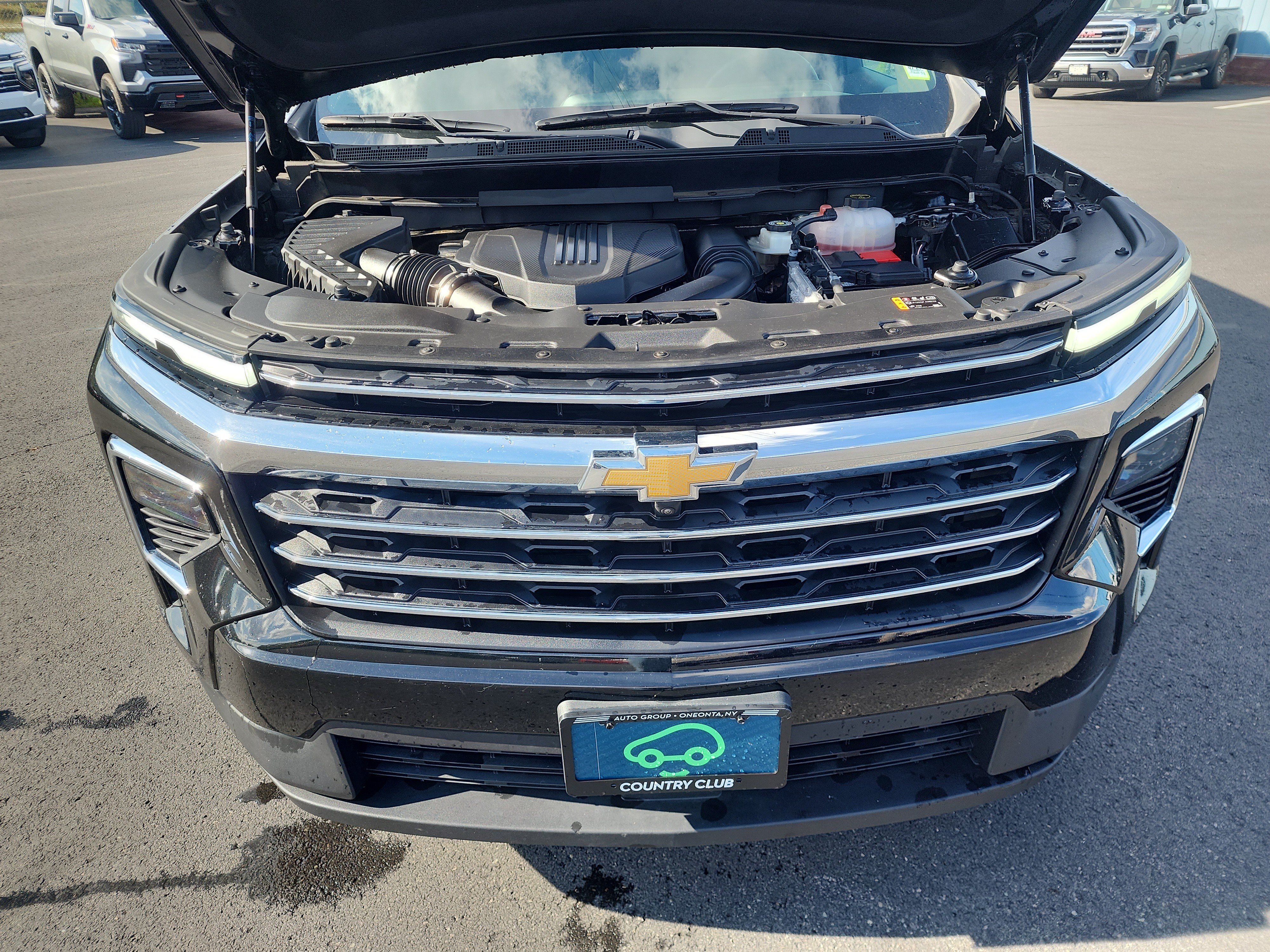 Certified 2024 Chevrolet Traverse LT w/ Trailering Package AWD/4WD image 33