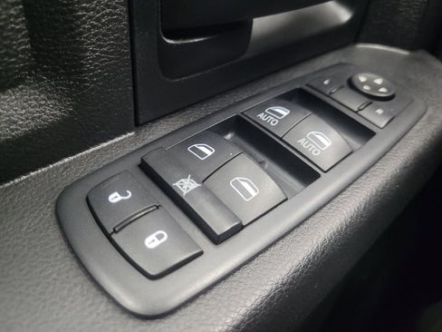 Used 2017 RAM 1500 Express AWD/4WD image 27