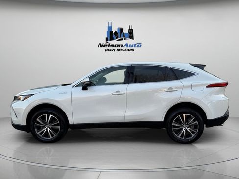 Used 2021 Toyota Venza LE image 8