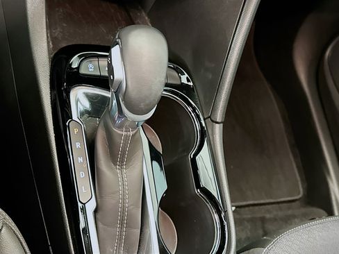 Used 2024 Buick Encore GX Preferred image 24