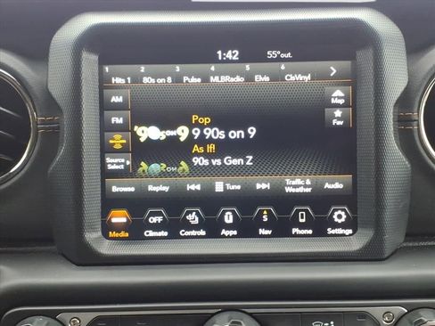 Used 2021 Jeep Gladiator Overland image 21