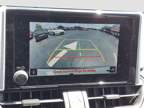 Used 2024 Toyota RAV4 XLE w/ Convenience Package AWD/4WD image 18