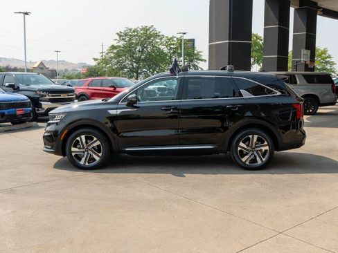 Certified 2023 Kia Sorento EX AWD/4WD image 4