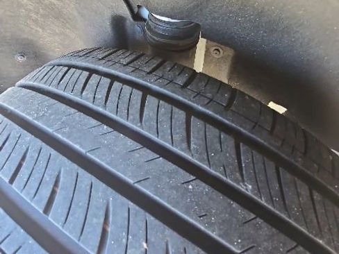 Used 2024 GMC Terrain SLT w/ Tech Package FWD image 11